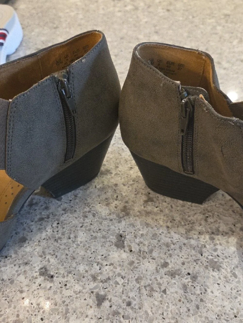 Natural Soul Women’s 10 Gray Open-Toe Block Heel Sandals